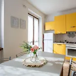 Getaway - Central, Nearby - Parking & Private Garden Mandello del Lario