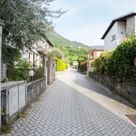 Apartamento Getaway - Central, Nearby - Parking & Private Garden
