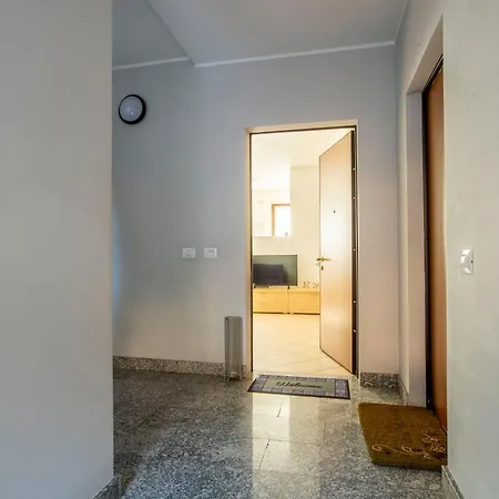 Getaway - Central, Nearby - Parking & Private Garden Apartman *
