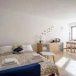 Apartmán Getaway - Cozy Garden Near The Mandello del Lario