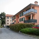 Getaway - Central, Nearby - Parking & Private Garden