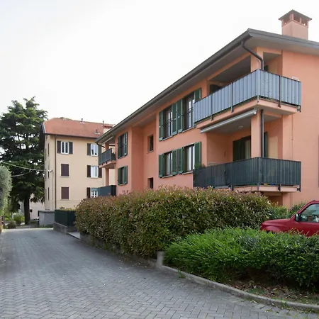 - Lakeside Bliss - Pet Friendly