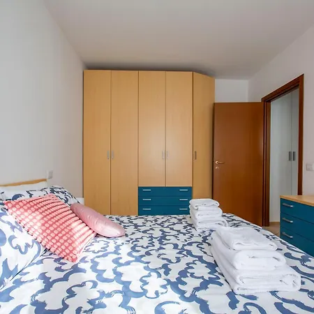 - Lakeside Bliss - Pet Friendly דירה