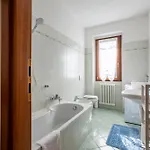 Daire Getaway - Central, Nearby - Parking & Private Garden *